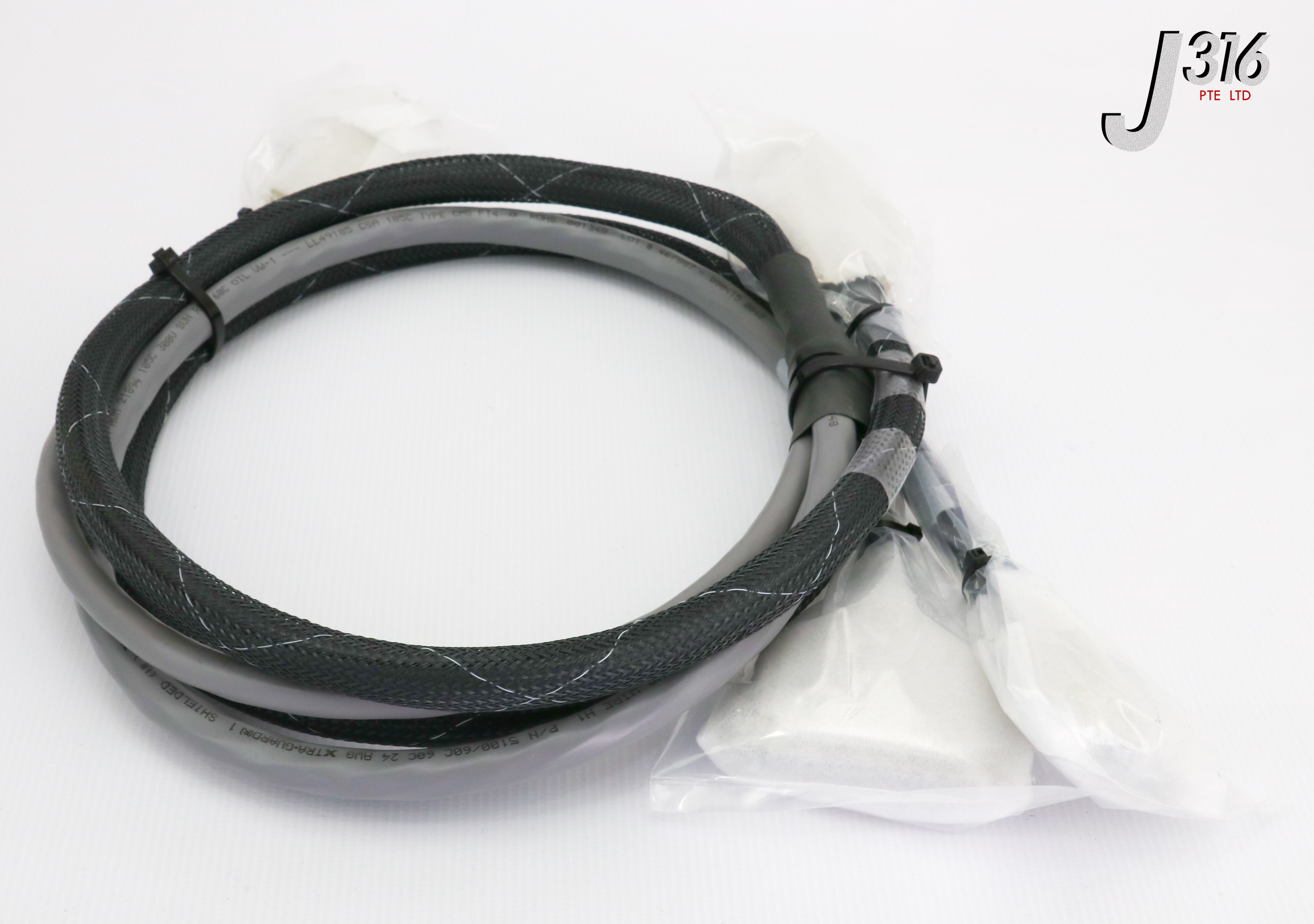 18687 APPLIED MATERIALS CABLE ASSY, 1.3M (NEW IN OPEN BAG) 0140
